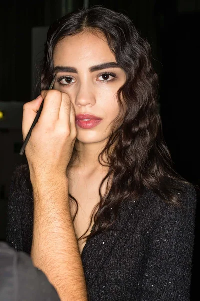 Look 25